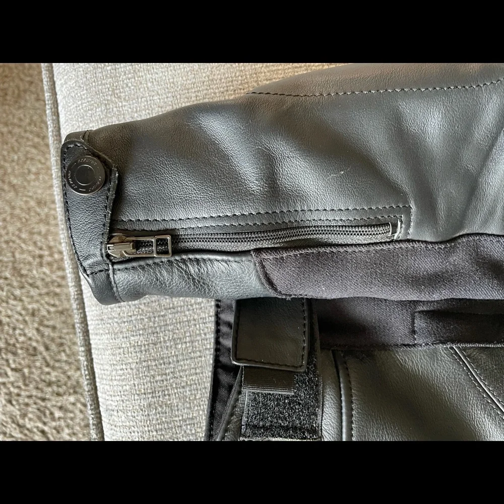 Dainese motorcycle jacket - Picture 8 of 9